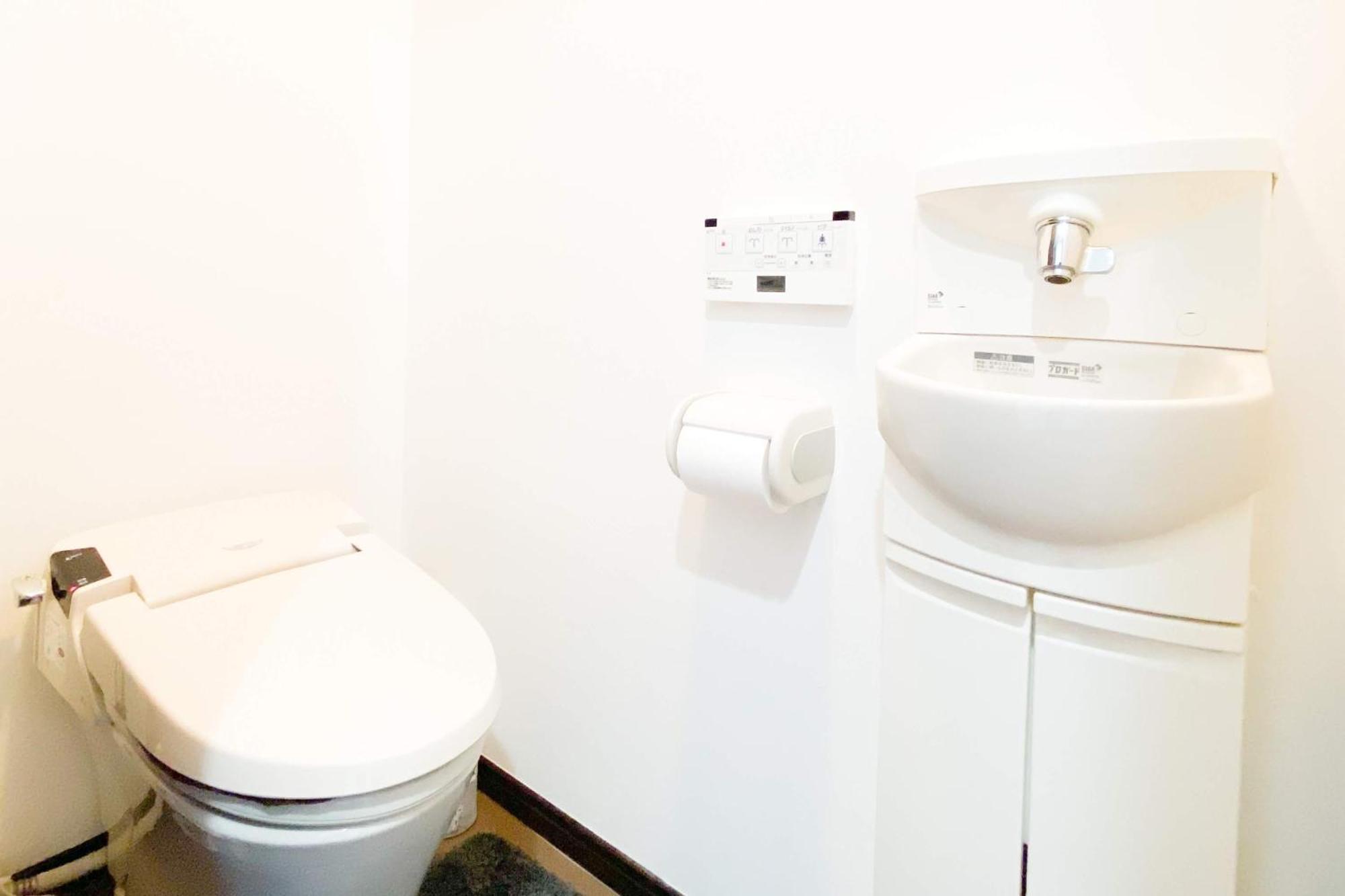 Yahiro 4-Chome House 2F,3F โตเกียว ภายนอก รูปภาพ